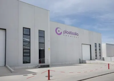 Exterior de las instalaciones de Plasticalia Chemical